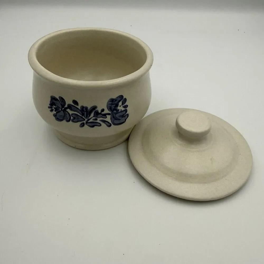 Vintage Pfaltzgraff Yorktowne 3-Pc Coffee/Tea Set 7-490 22Y 23Y - Made in USA